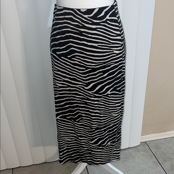 Maxi Black and cream Pencil Skirt for Night Out - Picture 1 of 5